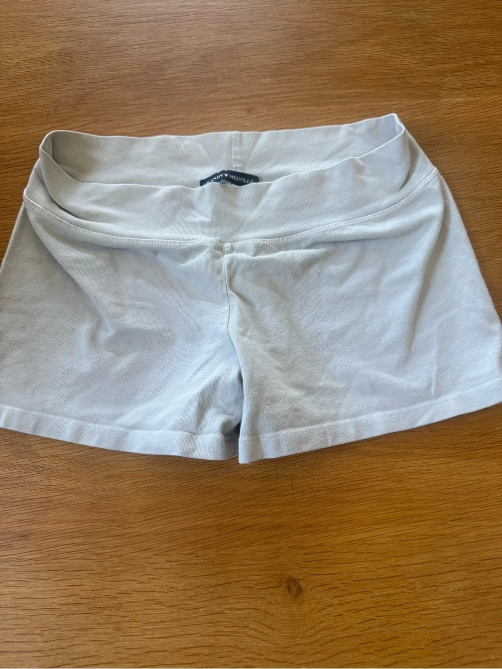 Brandy Melville Beige Shorts Small - Picture 1 of 5